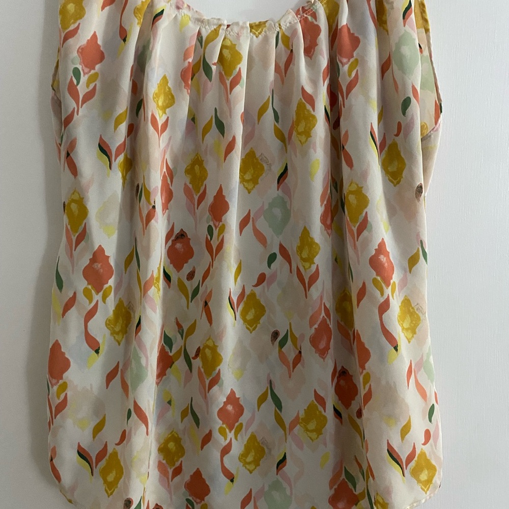 Floral Sleeveless Blouse